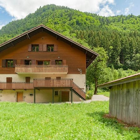 Grand Appartement Proche Gd Bornand Glieres-Val-de-Borne Екстериор снимка