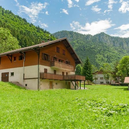 Grand Appartement Proche Gd Bornand Glieres-Val-de-Borne Екстериор снимка