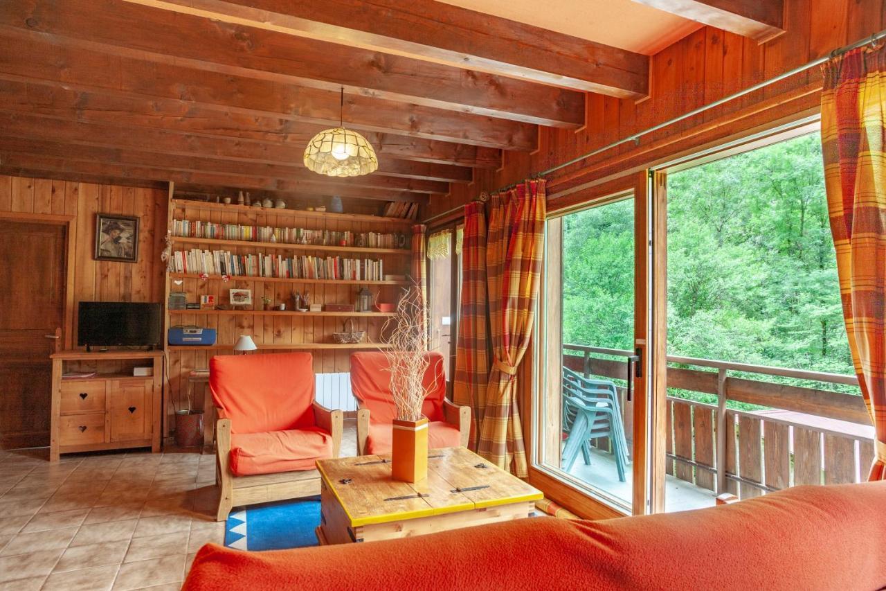 Grand Appartement Proche Gd Bornand Glieres-Val-de-Borne Екстериор снимка
